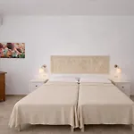 Residenza Abbaechelu T6 2 Bedroom Sleeps 6 Unit 2 *