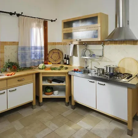 Residenza Abbaechelu T6 2 Bedroom Sleeps 6 Unit 2 *